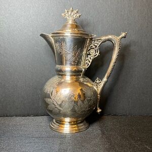 Meriden B Company 1945 Chocolate Pot